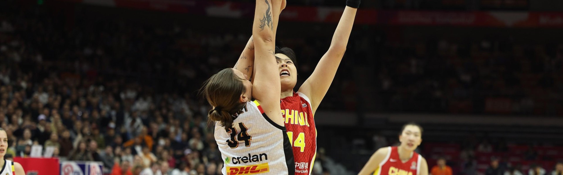 开云-不在状态，李月汝韩旭合计20投5中，正负值-17全场最低